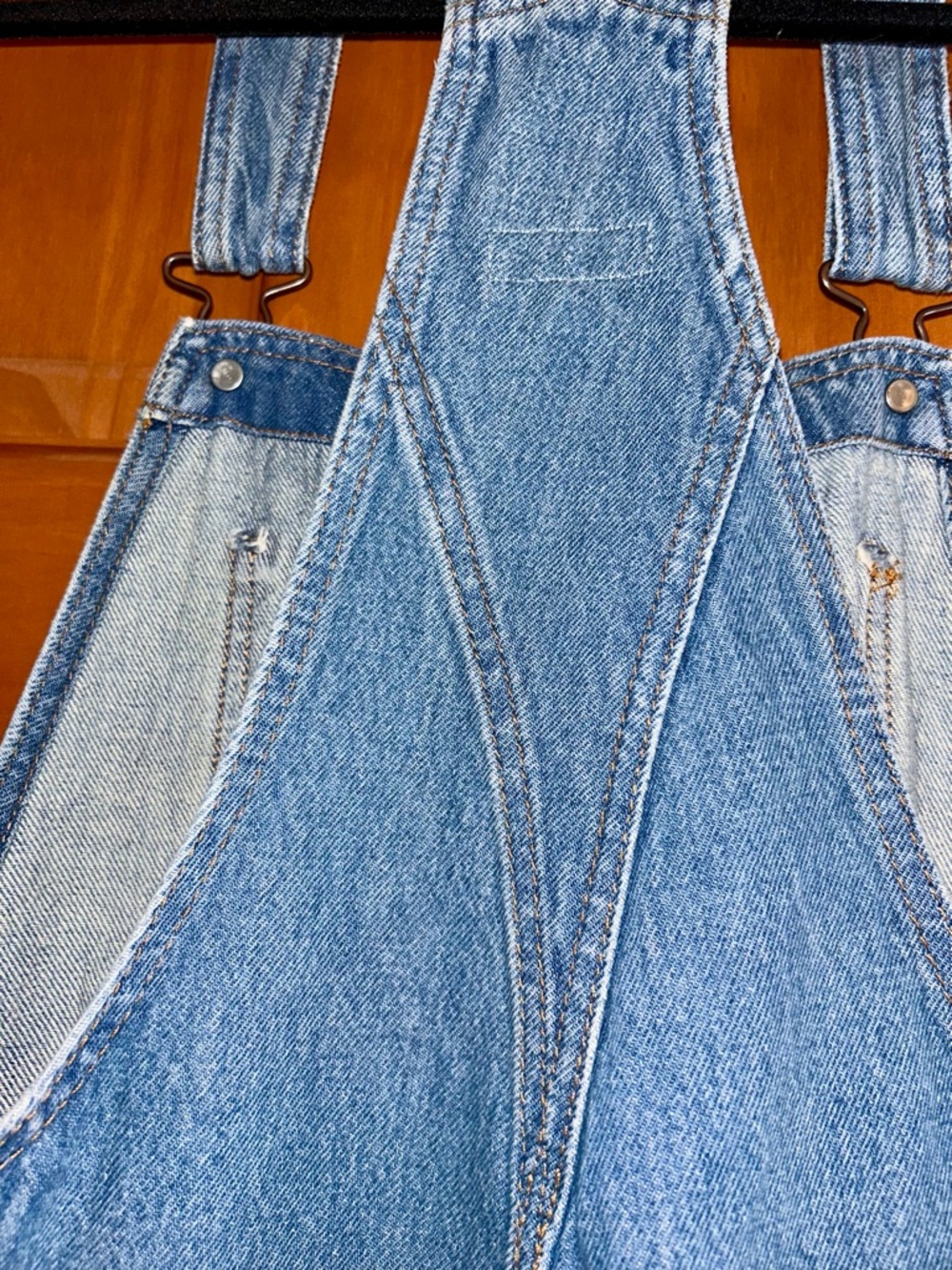 Levi's Light Blue Denim Wide-Leg Women's Overalls - Picture 6 of 9